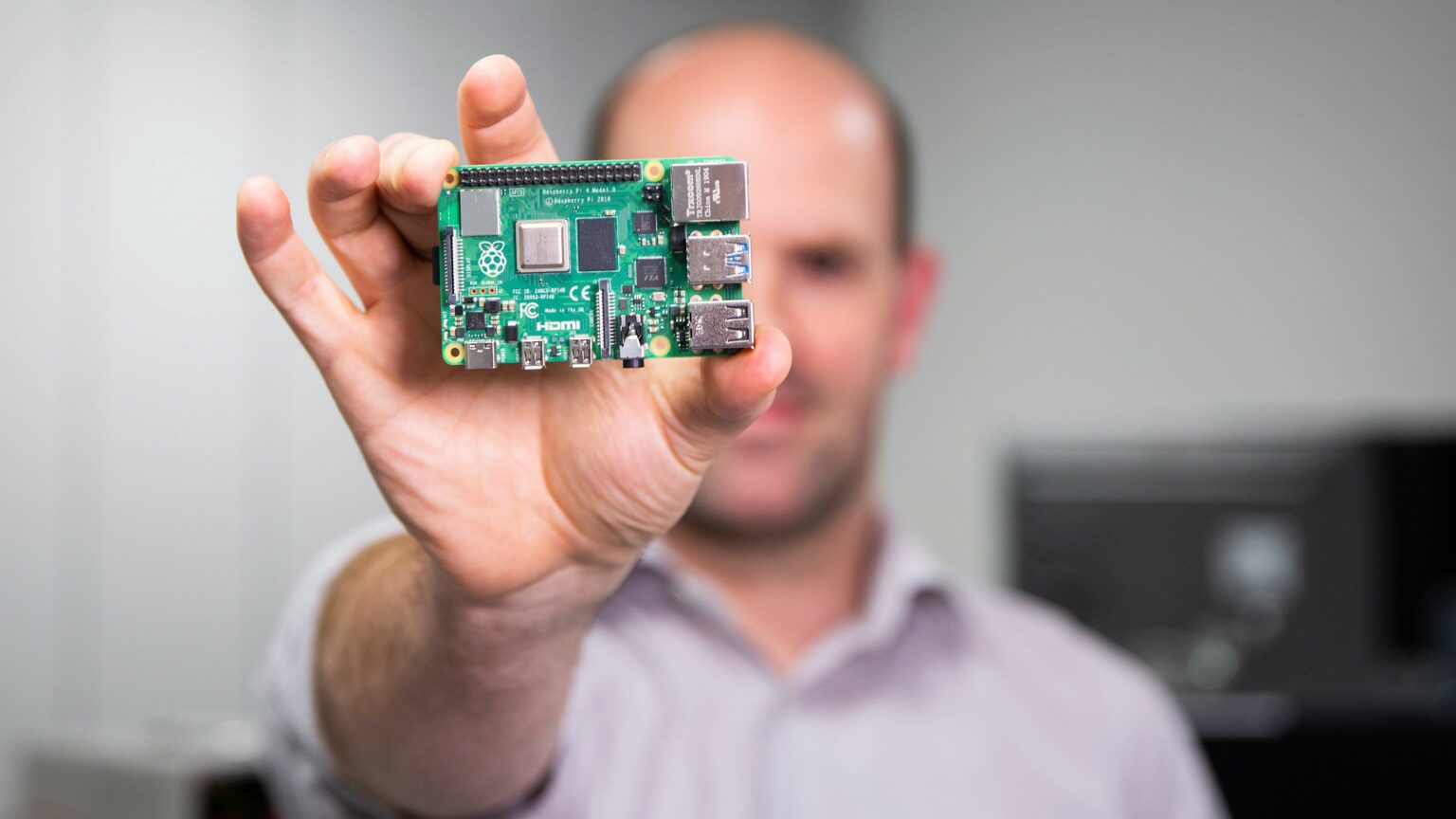 Creating Your Own Mini Computer: Raspberry Pi Setup Essentials ...